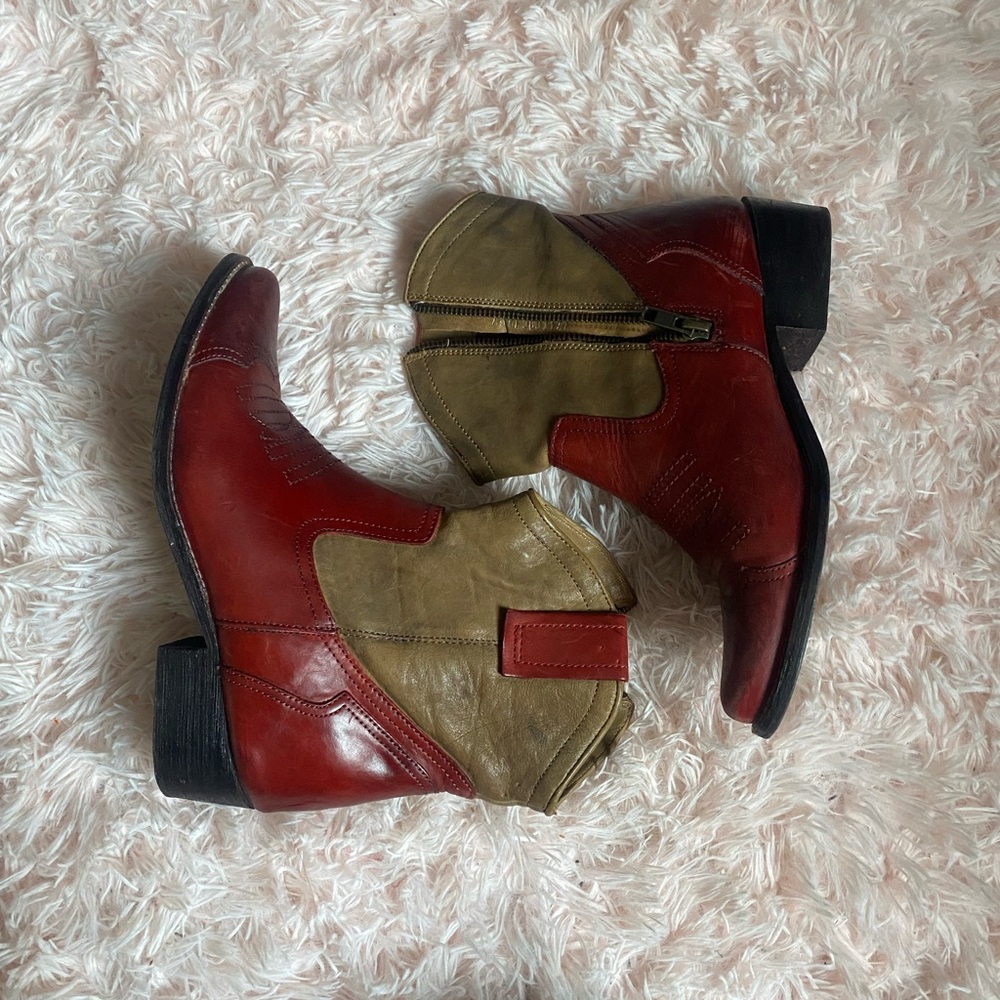 MIA Red and Tan Short Cowboy Boots 7